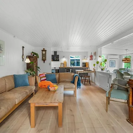 Antonie - 700m From The Sea By Interhome